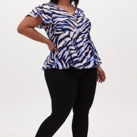 NWT Torrid Tops Torrid Navy Zebra Georgette Peplum Blouse - Picture 3 of 15